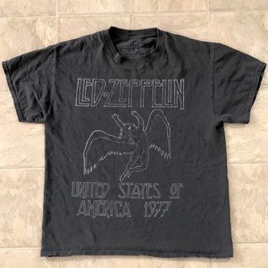 Led Zeppelin band tee from Buckle. Size small. Oversized fit. Perfect condition